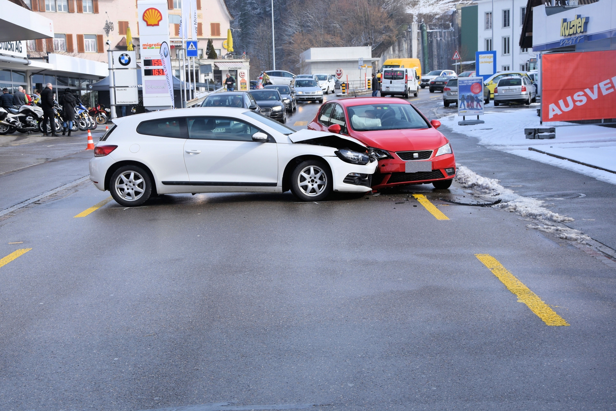 Kollision auf höhe Kuster-Sport