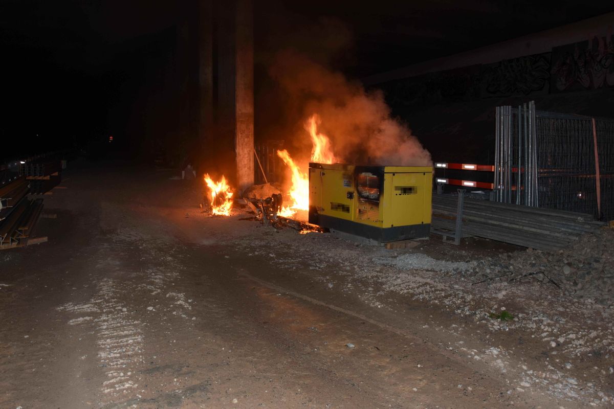 Brand auf Baustelle – Zeugenaufruf