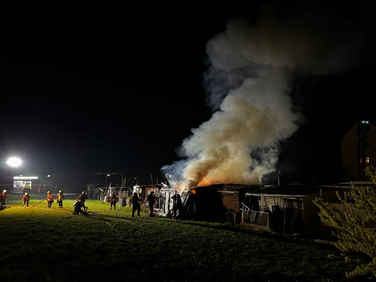 Erneut Schrebergartenhaus in Brand geraten