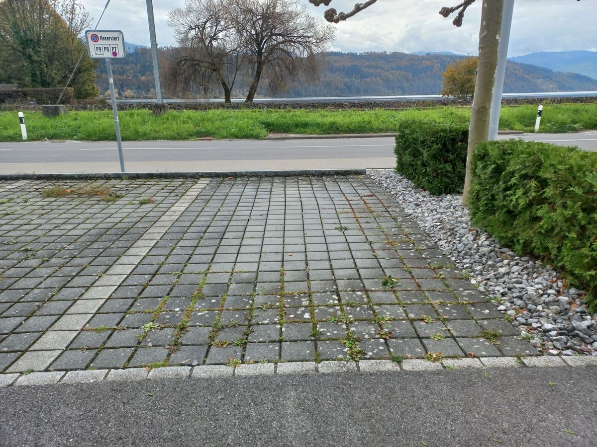 Aussenparkplatz an der Zürcherstrasse 22 zu vermieten