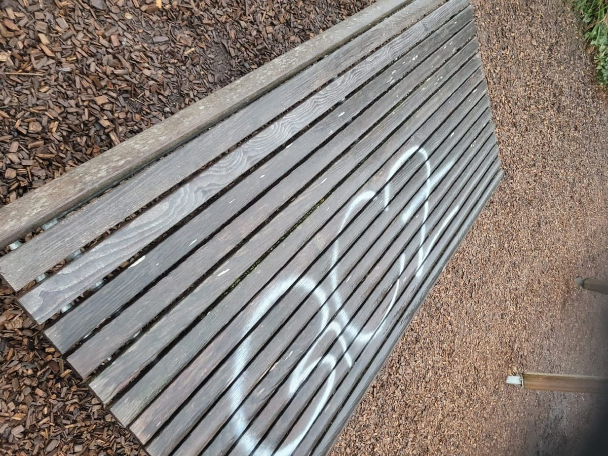 Vandalismus entlang der Seeanlage