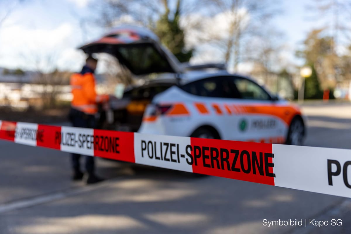 In Wohnung an der  St.Gallerstrasse eingebrochen und mit Waffen bedroht