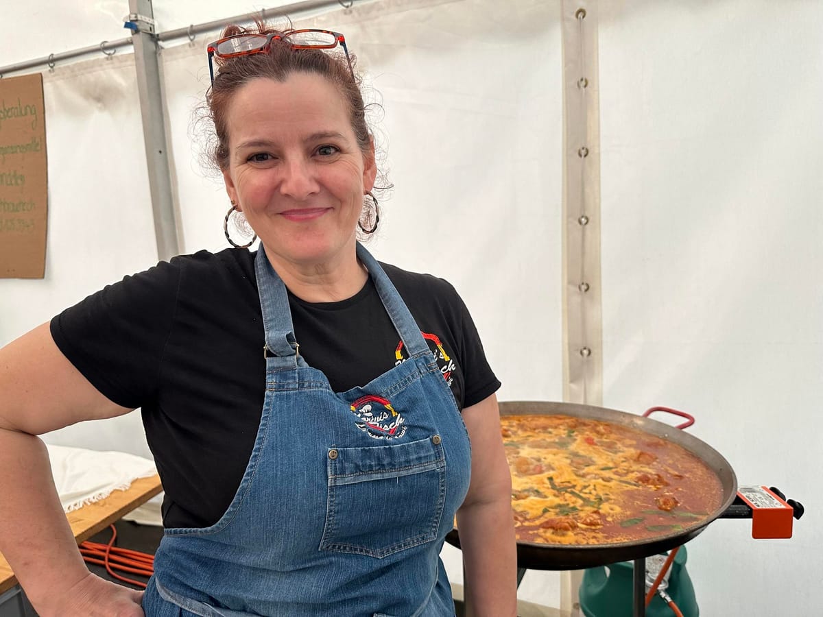 Marivi’s Tisch sucht einen geeigneten Raum