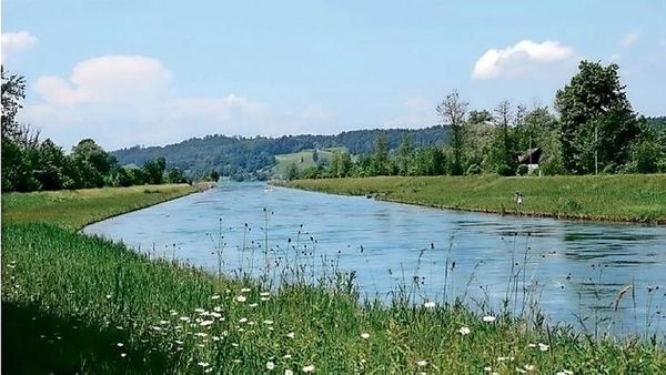 Linth-Zeitung: Fähre über Linthkanal kann frühestens 2020 einwassern