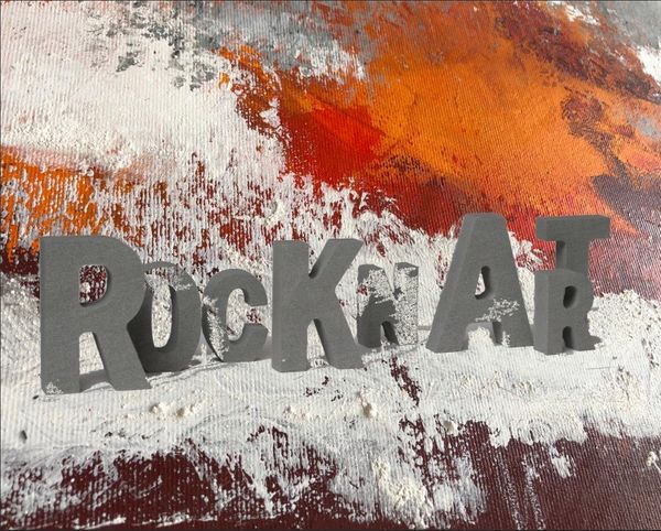 Rock'n'Art - Schmerkner Künstlerin stellt aus