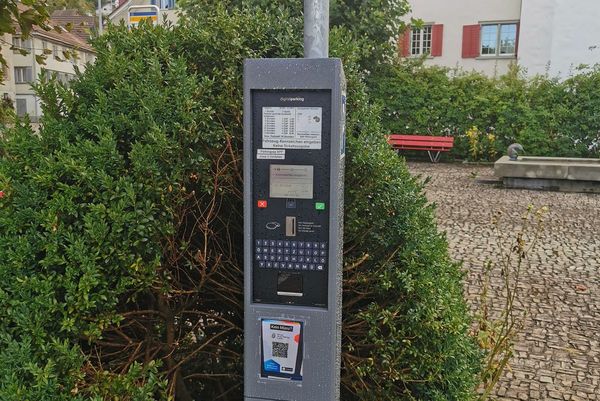 Neue Parkuhren mit Kennzeichen-Eingabe