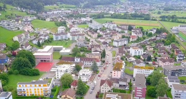 Erschliessung Industrie Allmeind: Gemeinde sichert sich ab