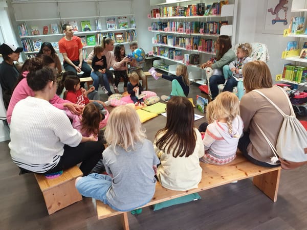 Schweizer Vorlesetag in der Bibliothek Schmerikon