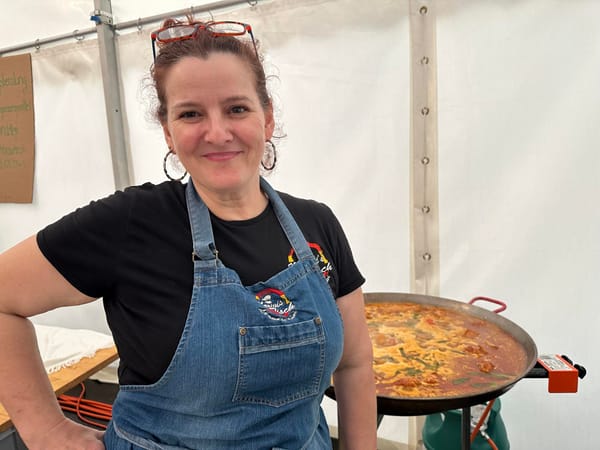 Marivi’s Tisch sucht einen geeigneten Raum